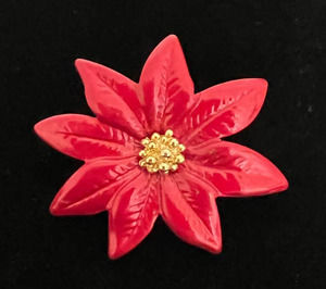VTG Pin Poinsettia Flower Christmas Holiday Red Petals Gold Tone Metal Center